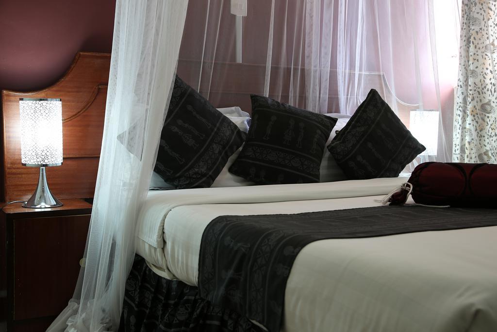 נקורו Chester Hotel מראה חיצוני תמונה