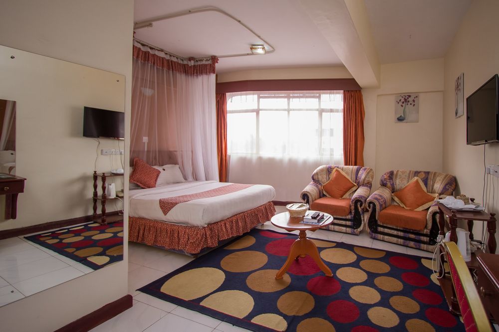 נקורו Chester Hotel מראה חיצוני תמונה