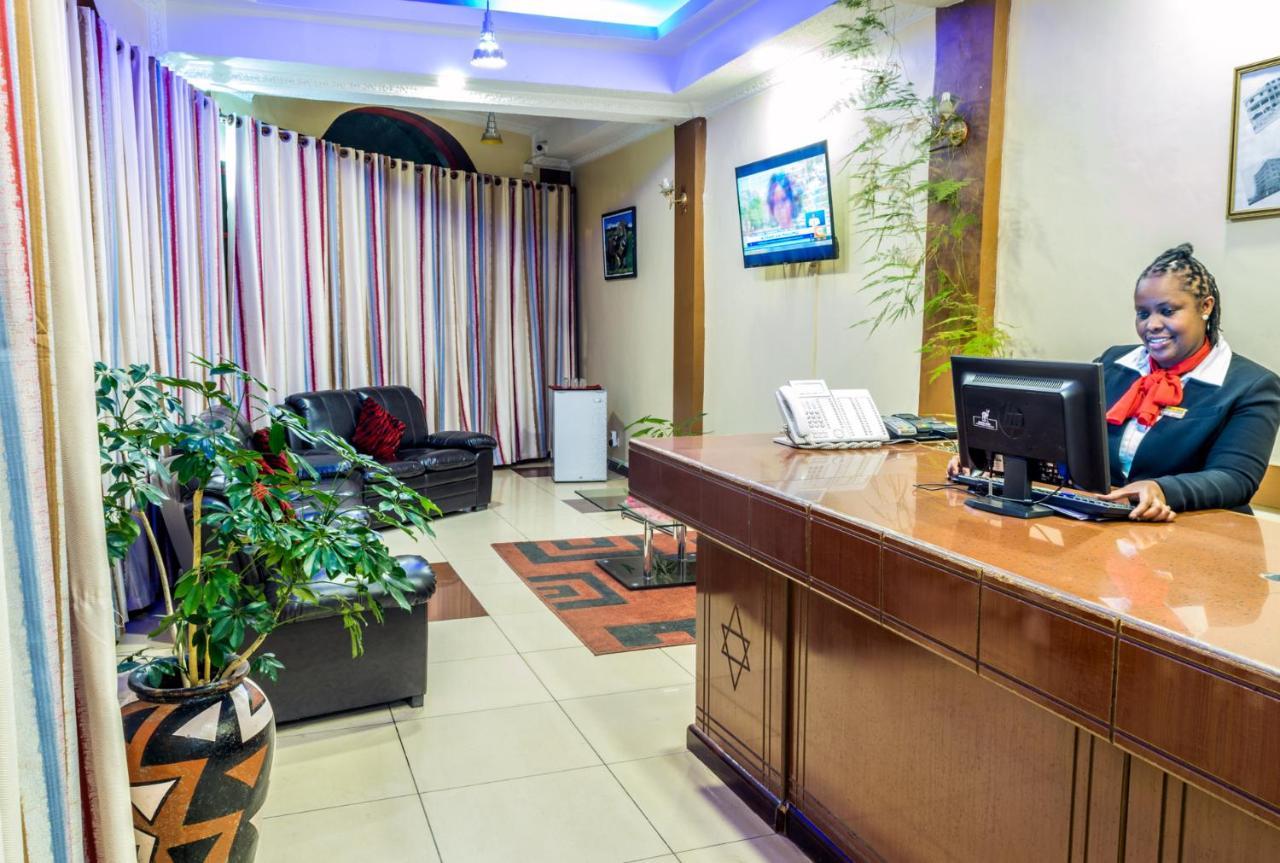 נקורו Chester Hotel מראה חיצוני תמונה