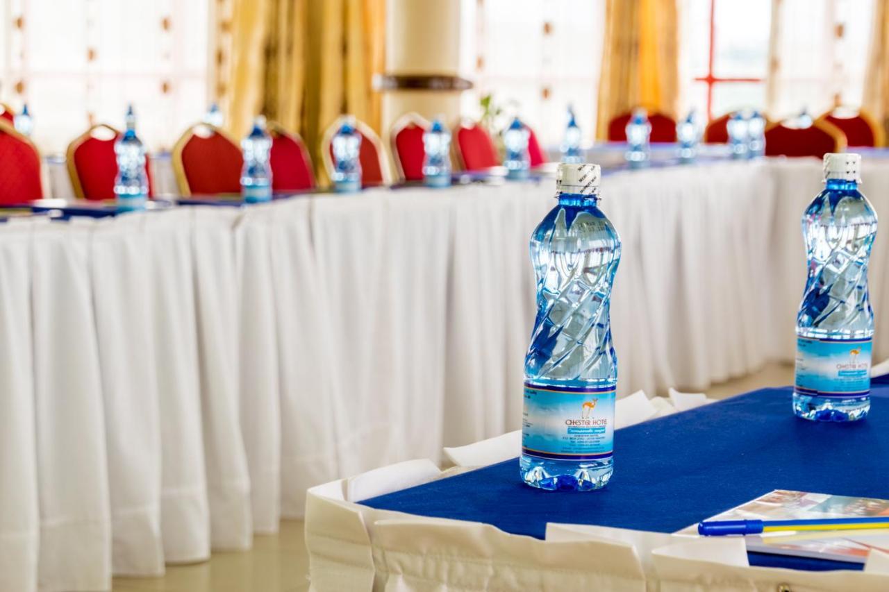 נקורו Chester Hotel מראה חיצוני תמונה