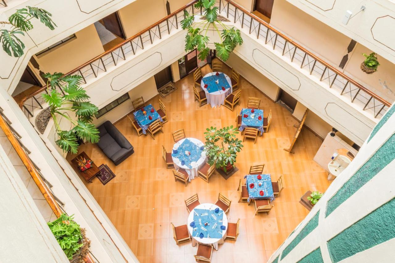 נקורו Chester Hotel מראה חיצוני תמונה