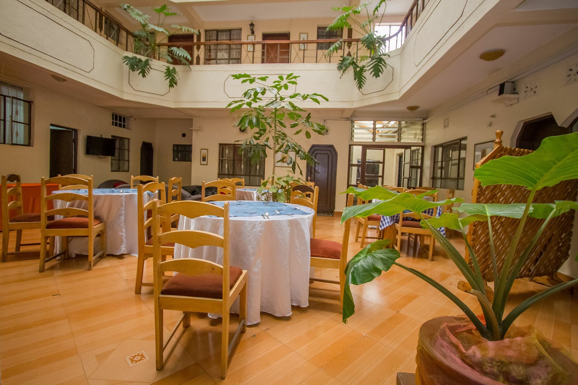 נקורו Chester Hotel מראה חיצוני תמונה